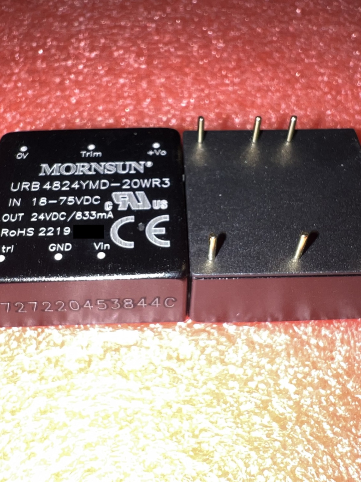 64块买个工业级电源。这波是真·隐形富豪操作。