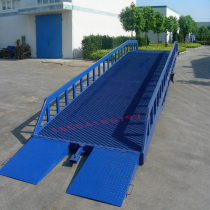 Mobile hydraulic boarding bridge container unloading platform 10 tons forklift truck loading and unloading bridge slope lifting plate