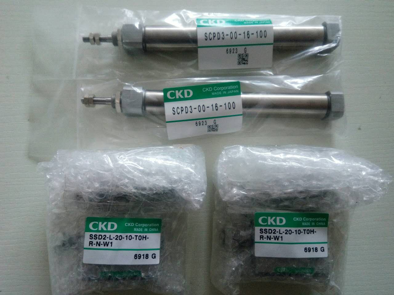 CKD cylinder SCA2-CB-50B-100-Y Z new original