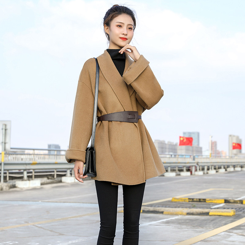Small sub-double face cashmere big coat female short section 2021 Winter new Korean version loose with slim fur coat high end