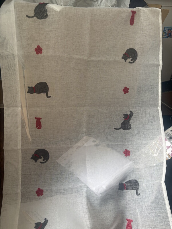 Japanese Daiso Curtains and Door Curtains with Hook-Free Decoration Featuring Cat and Leaf Patterns