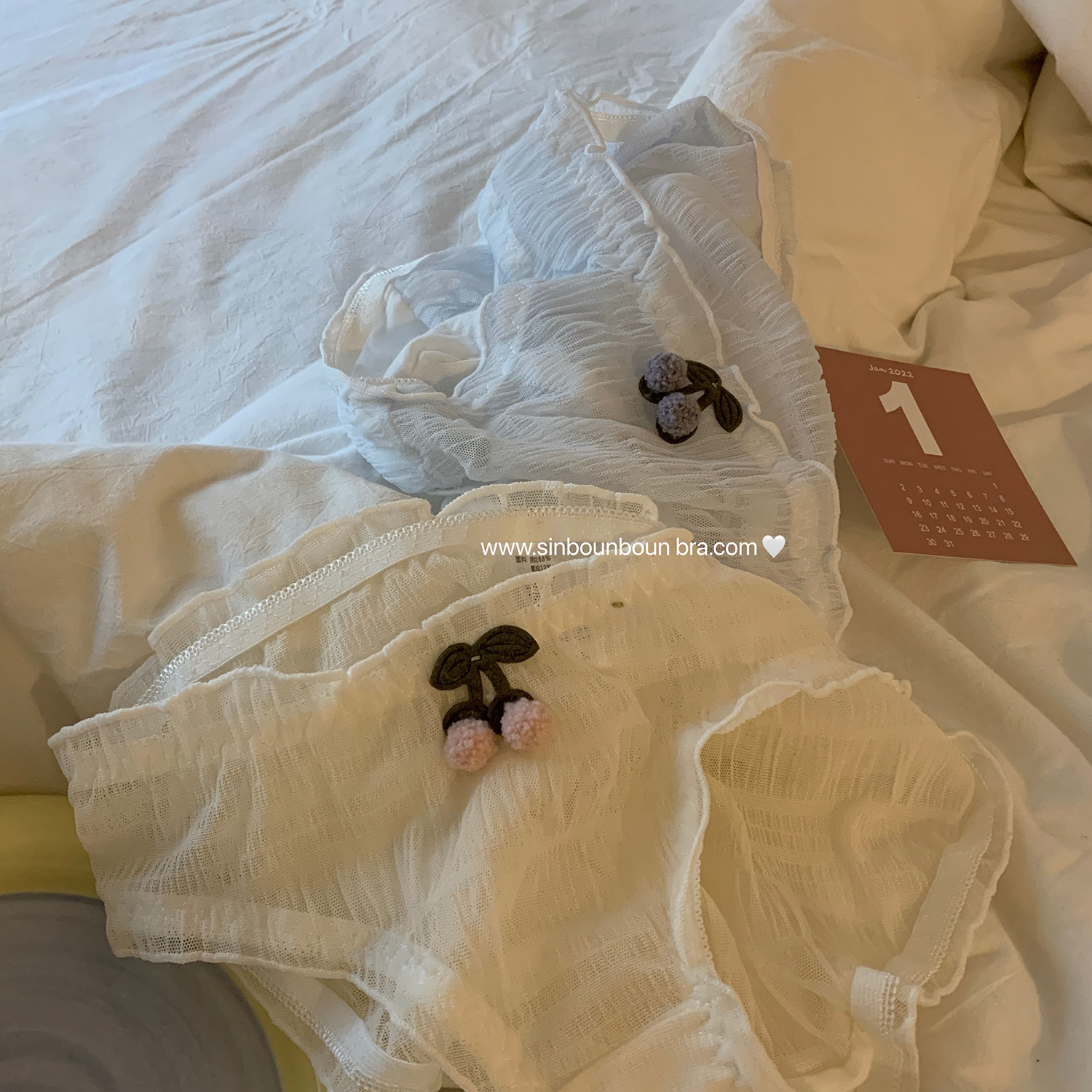 Xinbang help Bra cute girl cherry hair ball splicing mesh panties women's comfortable breathable cotton crotch briefs