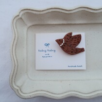 huang huang (to be replenished) Pottery brooch Freshwater pearl bird