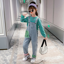 Girls  autumn denim bib suit 2021 new net red childrens trend foreign style Korean version of the autumn two-piece set