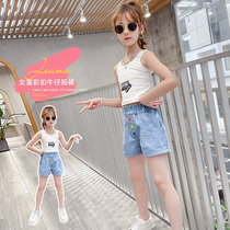 Girls denim shorts wear foreign style childrens summer pants in the big childrens summer new casual pants tide