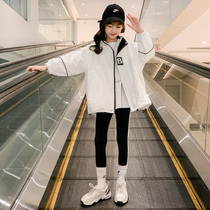 Girls  autumn jacket 2021 new net red Korean version windbreaker in the big child spring and autumn childrens jacket western-style top