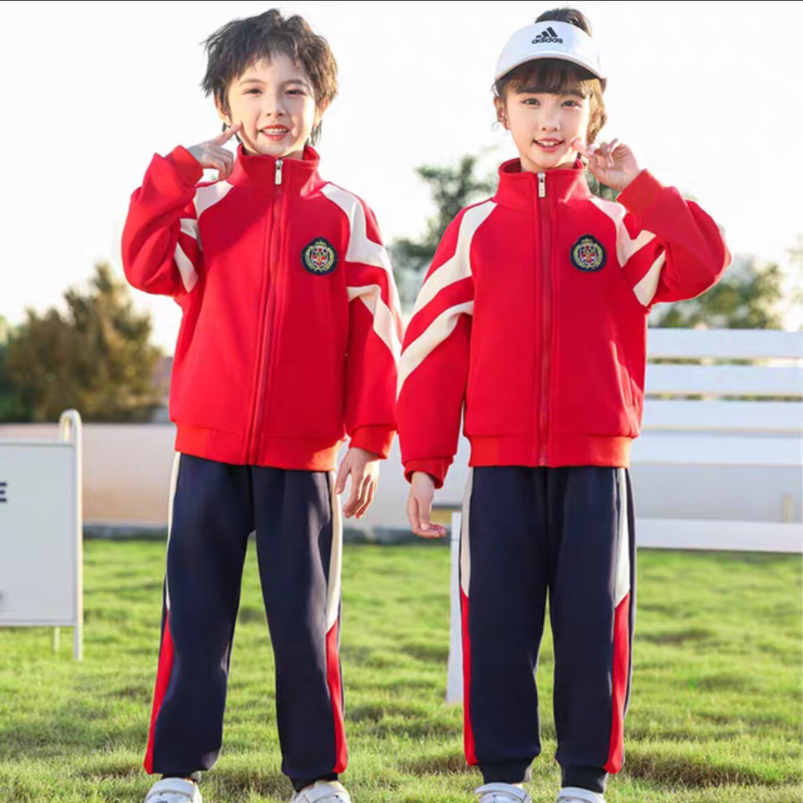 哈趣童校服