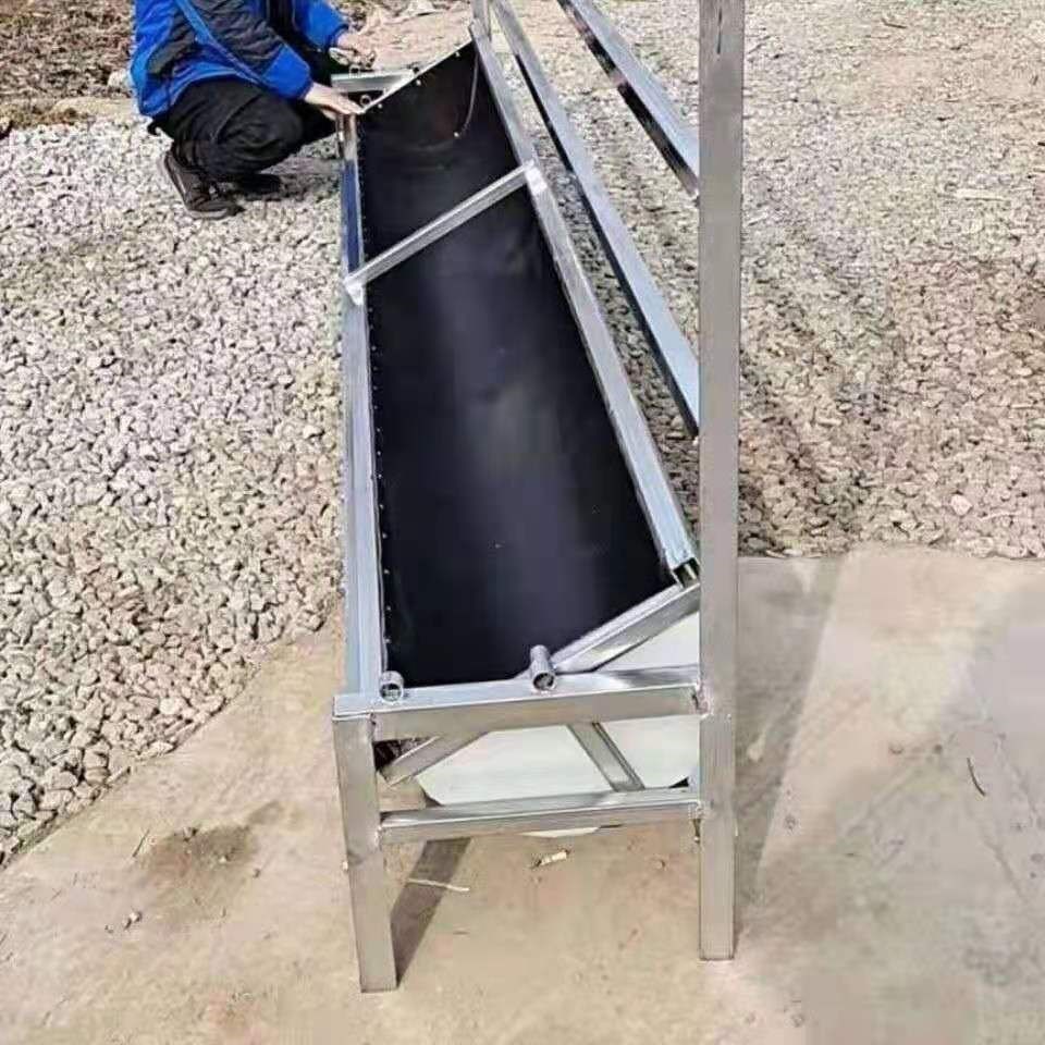 Two-meter-three-meter-long black rubber leather single sink sheep feeding trough sheep feeding trough sheep trough can be turned over for easy cleaning