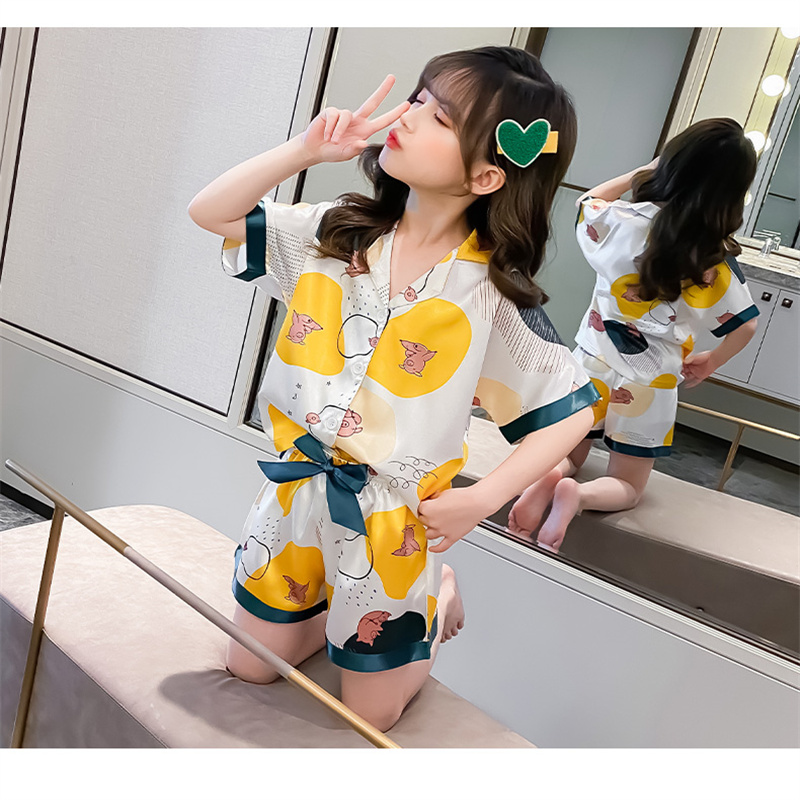 Japanese ZD girl 2022 new summer ice wire short sleeve small girl in the childhood mother - child princess home suit