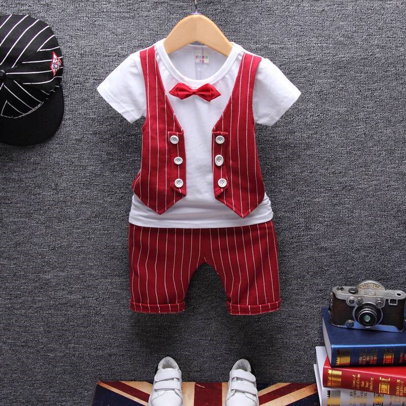 . Childrens mùa xuân 2020 Hàn Quốc phiên bản bộ cậu bé ngắn tay áo top quần short childrens trẻ em quần áo hai mảnh.