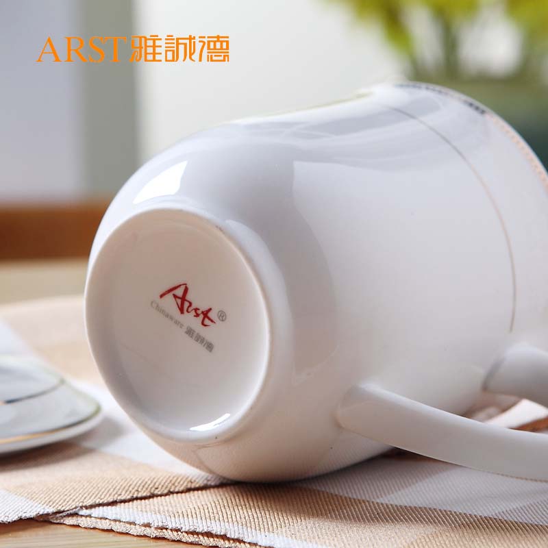 Ya cheng DE ceramic cups with cover business office cup tea cup white porcelain cup lid of the aristocracy