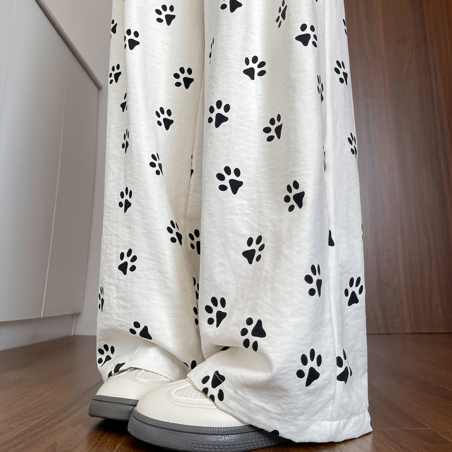 Dog Claw Printed Milk Fur Wide Leg Pants for Women Summer 2026 New High Waist Drop Feeling Small Casual Straight Yamamoto Pants