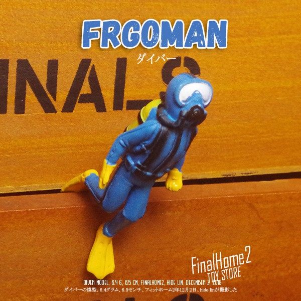 Bulk Cargo Diver Submarine World Scene Pendulum-Man Puppet Scuffle Egg Toy Paparazzi model