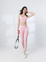 Розовая гуашь