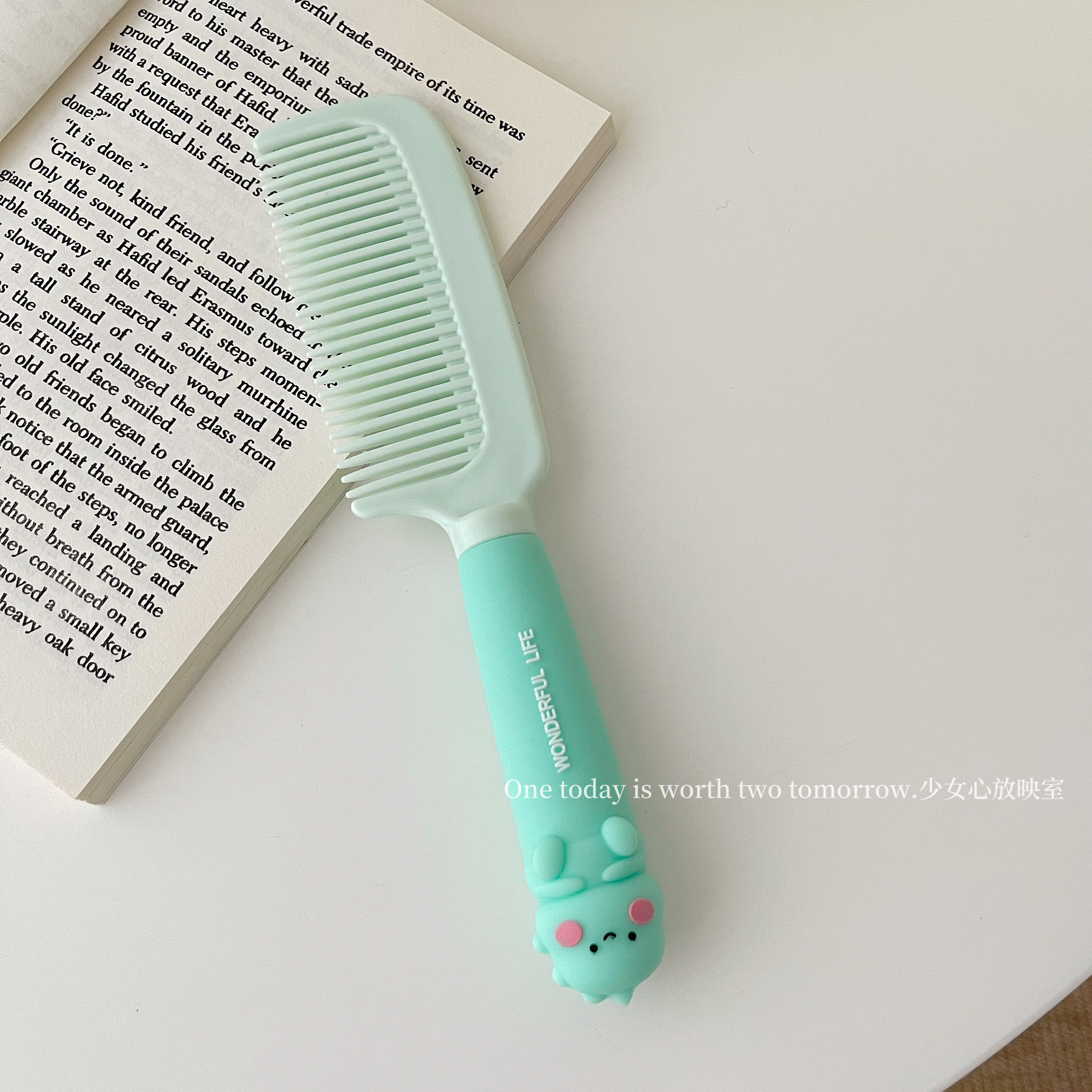 images 3:Cute Bear ~ Ms. Comb for long-haired anti-static home student dormitory with straight hair comb
