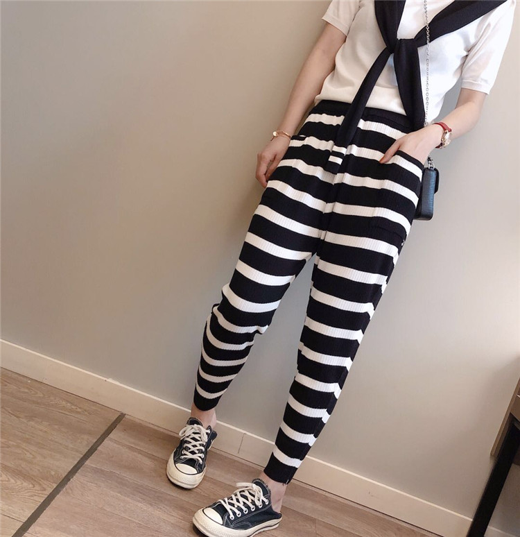 Mùa hè 2019 phiên bản Hàn Quốc mới của quần lửng sọc mỏng Harlan giản dị quần cà rốt chân quần băng lụa nữ thủy triều - Khởi động cắt quần nữ mặc nhà 