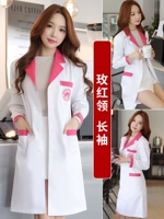 Девушка розовая красный воротник (длинные рукава)