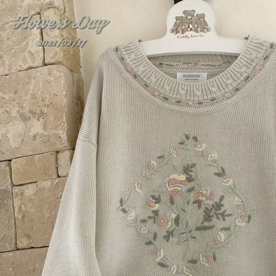 taobao agent *Silk Light acrylic pure handmade old embroidered retro forest, flower light green sweater K