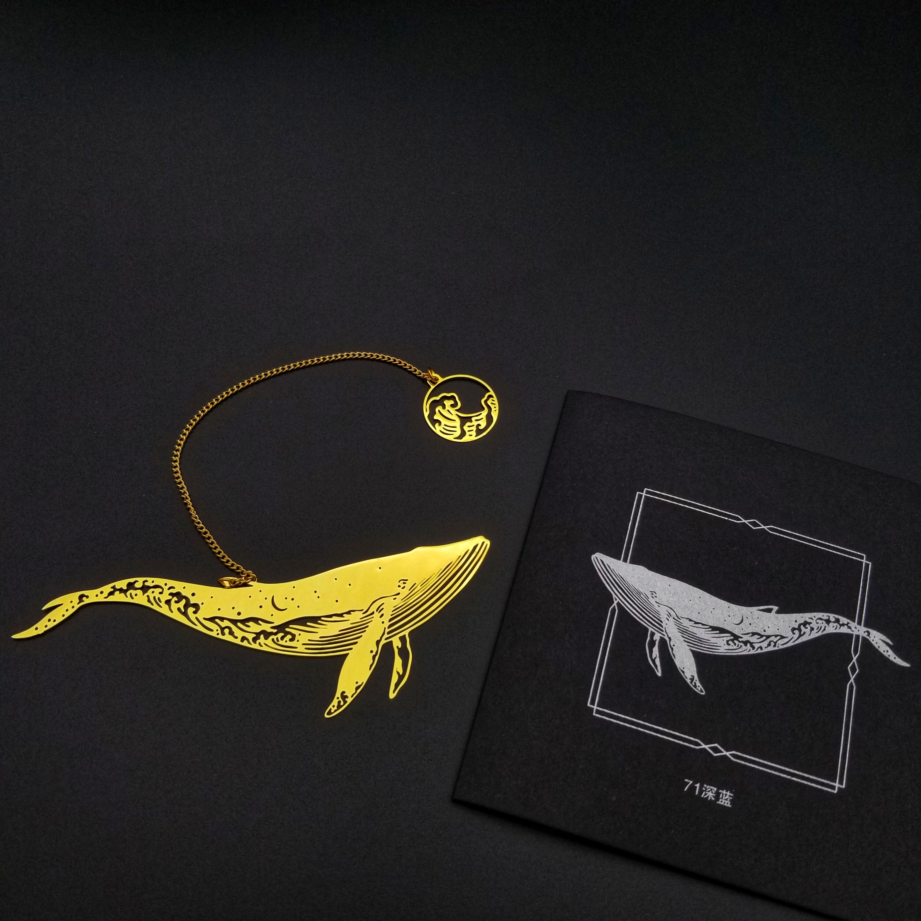 Whale bookmark metal openwork big fish big winged whale book card Creative stationery Beautiful art Birthday blessing gift