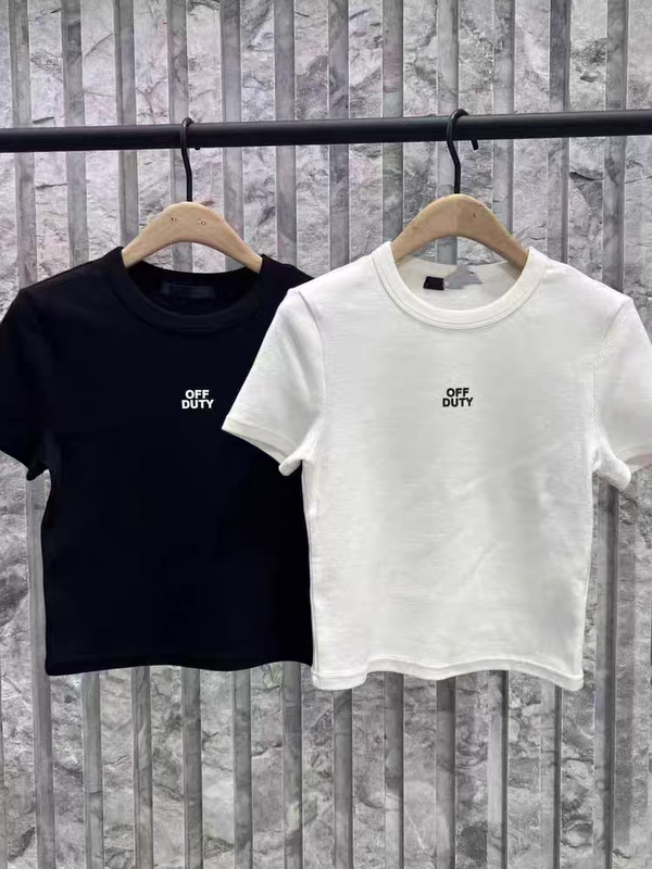 Short-Sleeved T-Shirt for Women, Printed, Stretch Cotton, Short Style, Tailored Fit, Regular Shoulder, Waist-Cinching, Slim Fit Mbe1Tee010