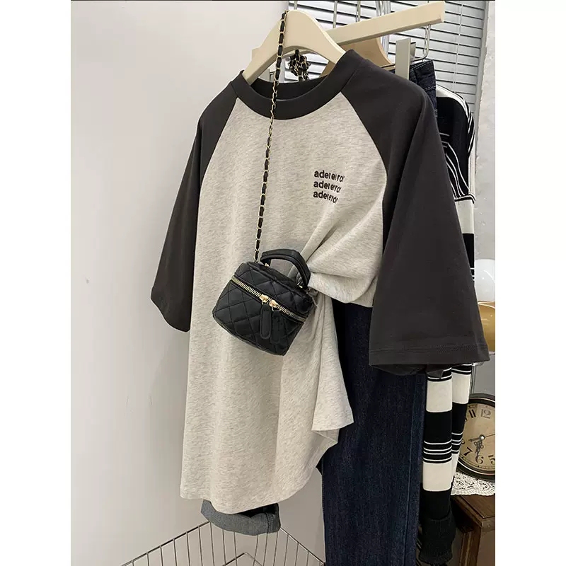 Extra Large Size Pure Cotton Color-Blocked Short-Sleeve Shirt for Plus-Size Women, Summer New Style Raglan Oversize Retro Top with a Hong Kong Vibe Extra Large Size Pure Cotton Color-Blocked Short-Sleeve Shirt for Plus-Size Women, Summer New Style Raglan Oversize Retro Top with a Hong Kong Vibe