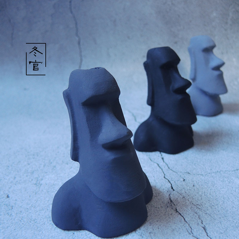 Winter official hand-made cement pen pen holder Easter Island stone portrait statue creative decoration Moai moai