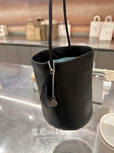 Летняя небольшая дизайнерская кожаная черная портативная барсетка, сумка подмышку, Южная Корея, воловья кожа