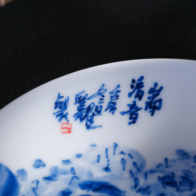 Offered home - cooked Tang Shengyao checking ceramic decoration plate furnishing articles in jingdezhen porcelain plate hand made blue and white porcelain art