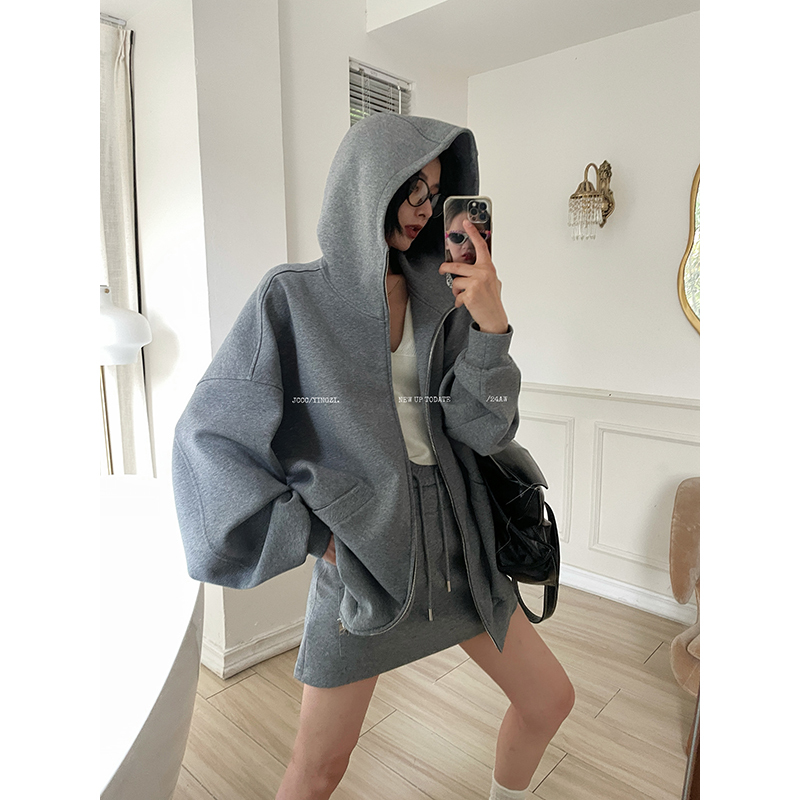 Jccc Shadow [Relaxed] Classic Gray Loose Slimming Air Layer Silhouette Hooded Sweatshirt and Skirt Set