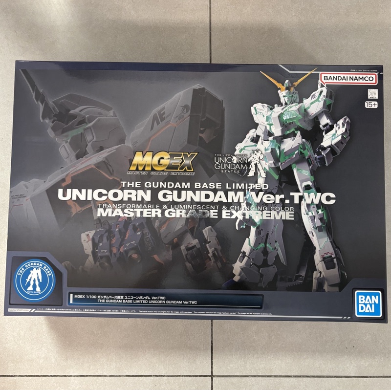 Bandai Assembly Kit Limited Edition Gundam Base Mgex Unicorn Twc Light-Up Transformable Bandai Assembly Kit Limited Edition Gundam Base Mgex Unicorn Twc Light-Up Transformable
