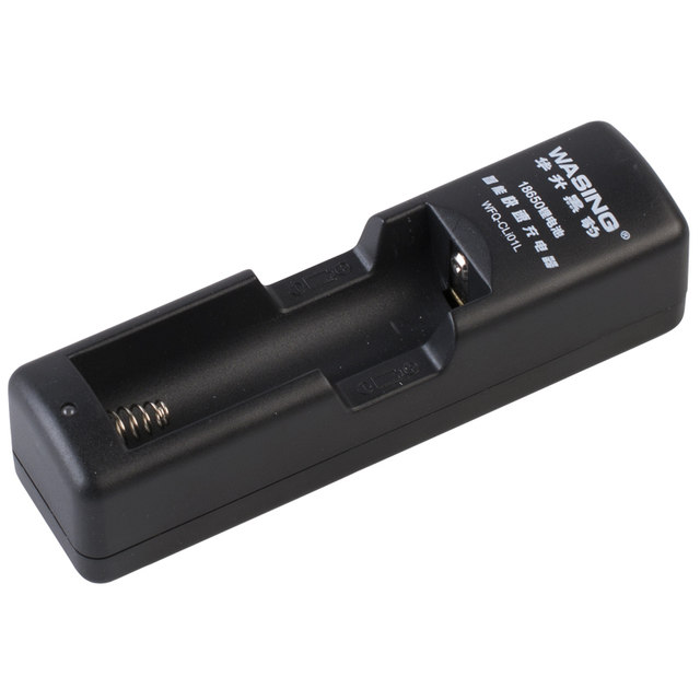 Huasheng Black Panther 18650 Dual-Slot Charger for Home Use 18500 Flashlight Lithium Battery Charger Direct Charging Charger with Overvoltage Protection