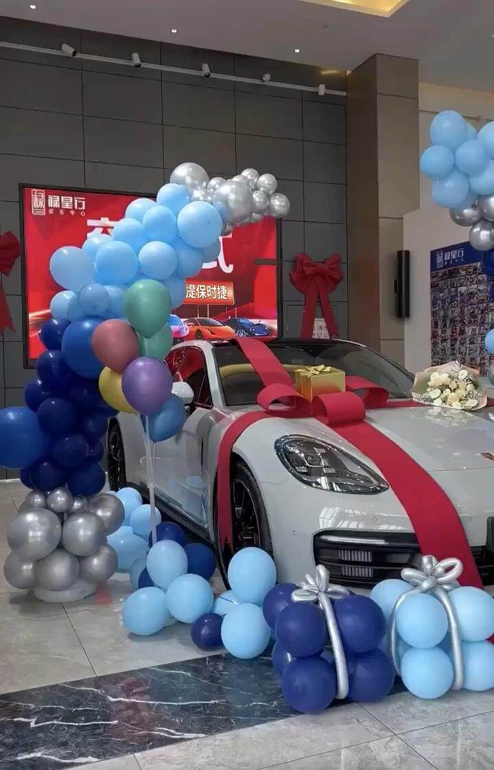 AT-08白色保时捷提车仪式