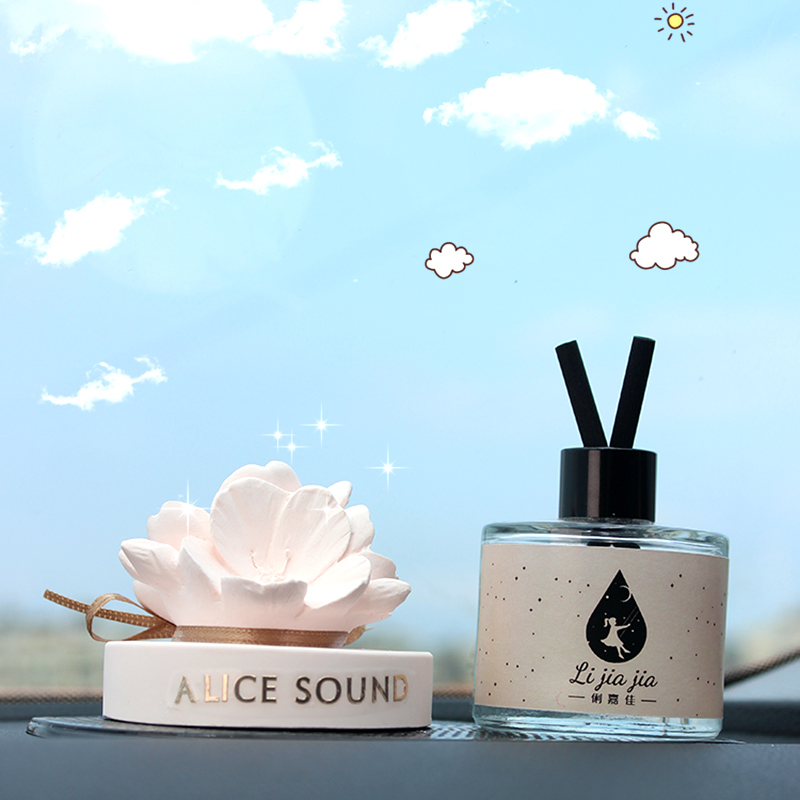 Car fragrant lavender Romantic Flowers On-board Creative Nets Red Car Accessories in the car In-car Supplies Gifts