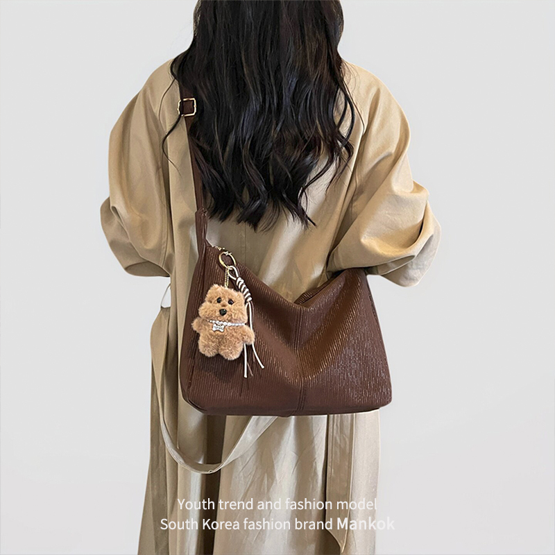 Mankok's New Stylish Melard-Style Large-Capacity Tote Bag for Women, Versatile Commuter Shoulder Bag, Simple Crossbody Bag Mankok's New Stylish Melard-Style Large-Capacity Tote Bag for Women, Versatile Commuter Shoulder Bag, Simple Crossbody Bag