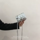 Серебряная труба не может держать мобильный телефон