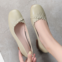 Spring leather women shoes large-scale low heel shallow shoes thin square shoes soft skin soft skin middle-aged mother shoes
