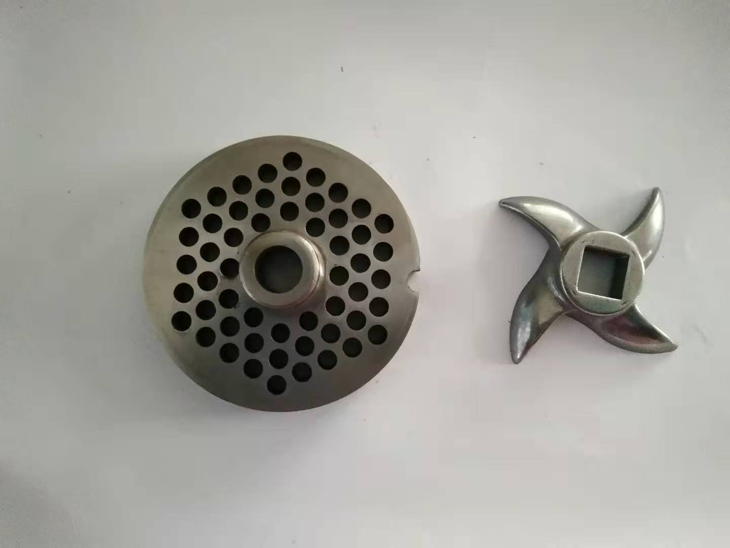 Commercial stainless steel meat grinder orifice hole plate hole round knife No. 12 No. 22 No. 32 sausage orifice plate