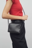 The Row 25 ранней осени Регент Simple Lambskin Crenter Plighting Bag Bag Сумка Black