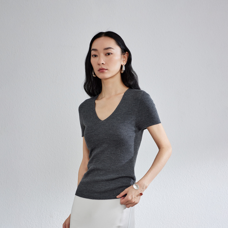 Angel Basic Versatile Must-Have Seamless Integrated Yangzi Yarn Wool Short-Sleeve Knit Top for Women, Thin Summer Top Angel Basic Versatile Must-Have Seamless Integrated Yangzi Yarn Wool Short-Sleeve Knit Top for Women, Thin Summer Top