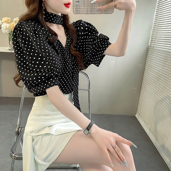 ເສື້ອເຊີດຄໍ v-neck lace-up ພາສາເກົາຫຼີສໍາລັບແມ່ຍິງ 2025 ເສື້ອ summer ໃຫມ່ຫຼຸດຜ່ອນອາຍຸການພິມ puff ແຂນສັ້ນ chiffon shirt top