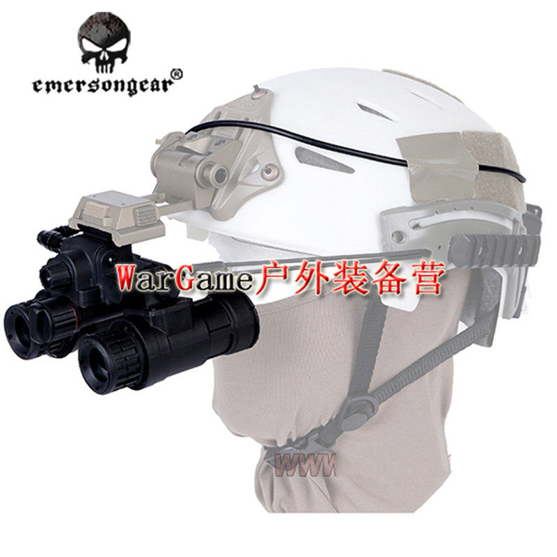 Emerson's new PVS-31 luminous version of the night vision device model Army fan cosplay props tactical dress show model