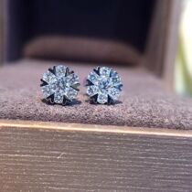 White 18K Gold Diamond Earrings Earrings Earrings Earrings Luxury Group Inlaid Drilling Customised