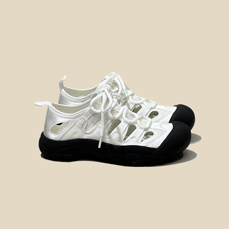 Сандалии на платформе, повседневные тапочки в стиле Crocs, большой закругленный носок, необычайно милый стиль, 2022 год.