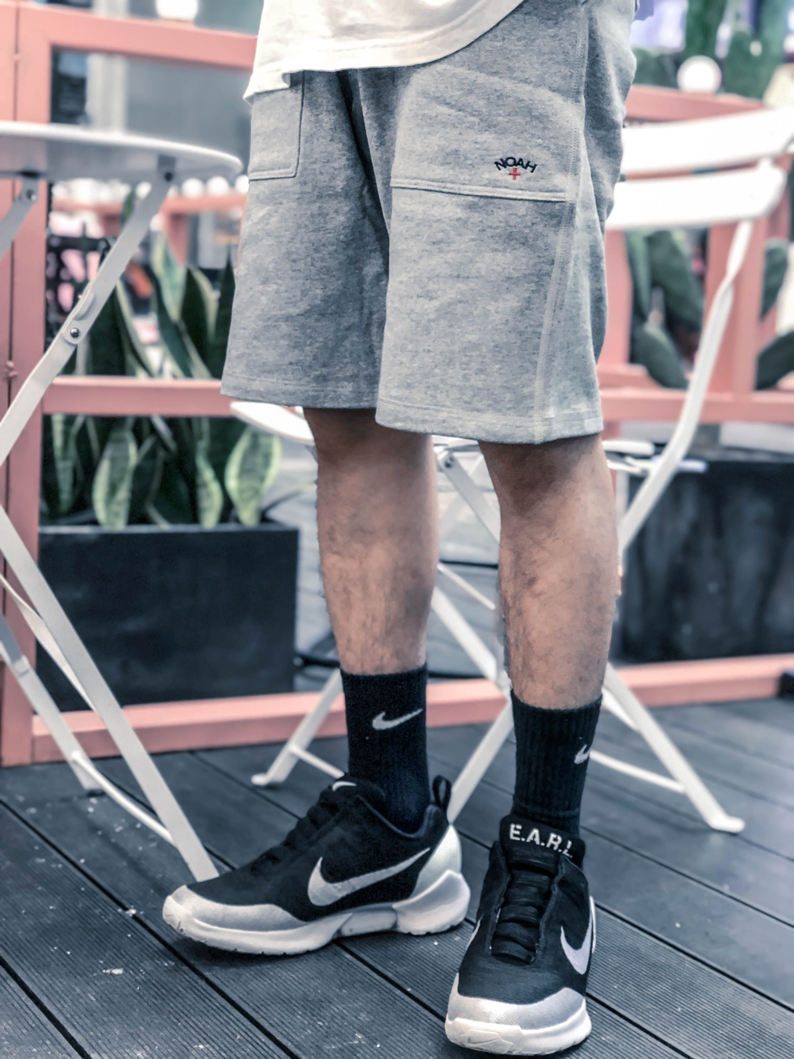 Defans Noah Thêu Foundation Cross Zip Pocket Thể thao thông thường Terry Đan đơn giản 5 phút Quần short - Quần Jogger quần đũi nam