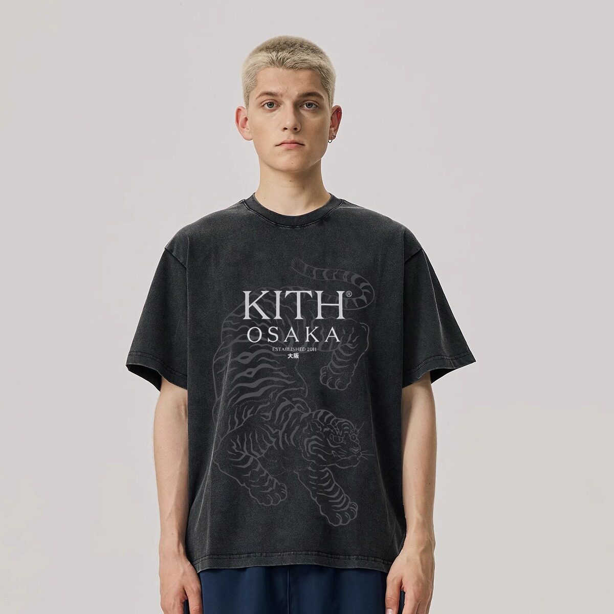 KITH 大阪タイガーTシャツ 大阪オープン記念限定版 タイガーウォッシュ加工 ダメージ加工 半袖Tシャツ（男女兼用）