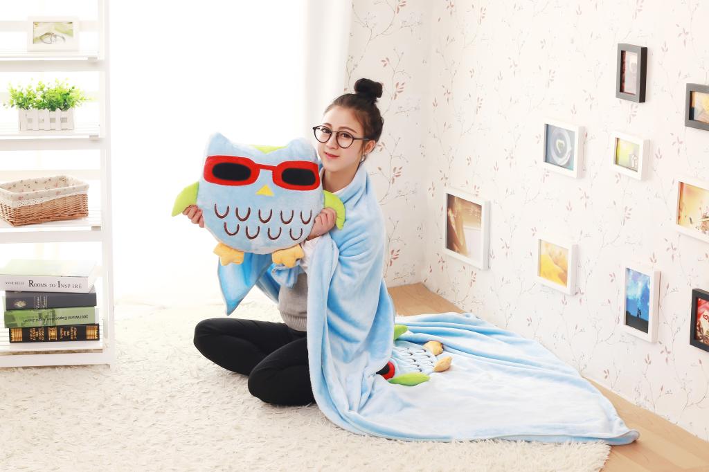 Owl flannel pillow quilt summer quilt dormitory air conditioning blanket 2 in 1 5 meters large size