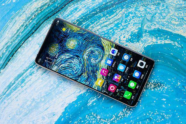 双屏手机，努力做出的创新！