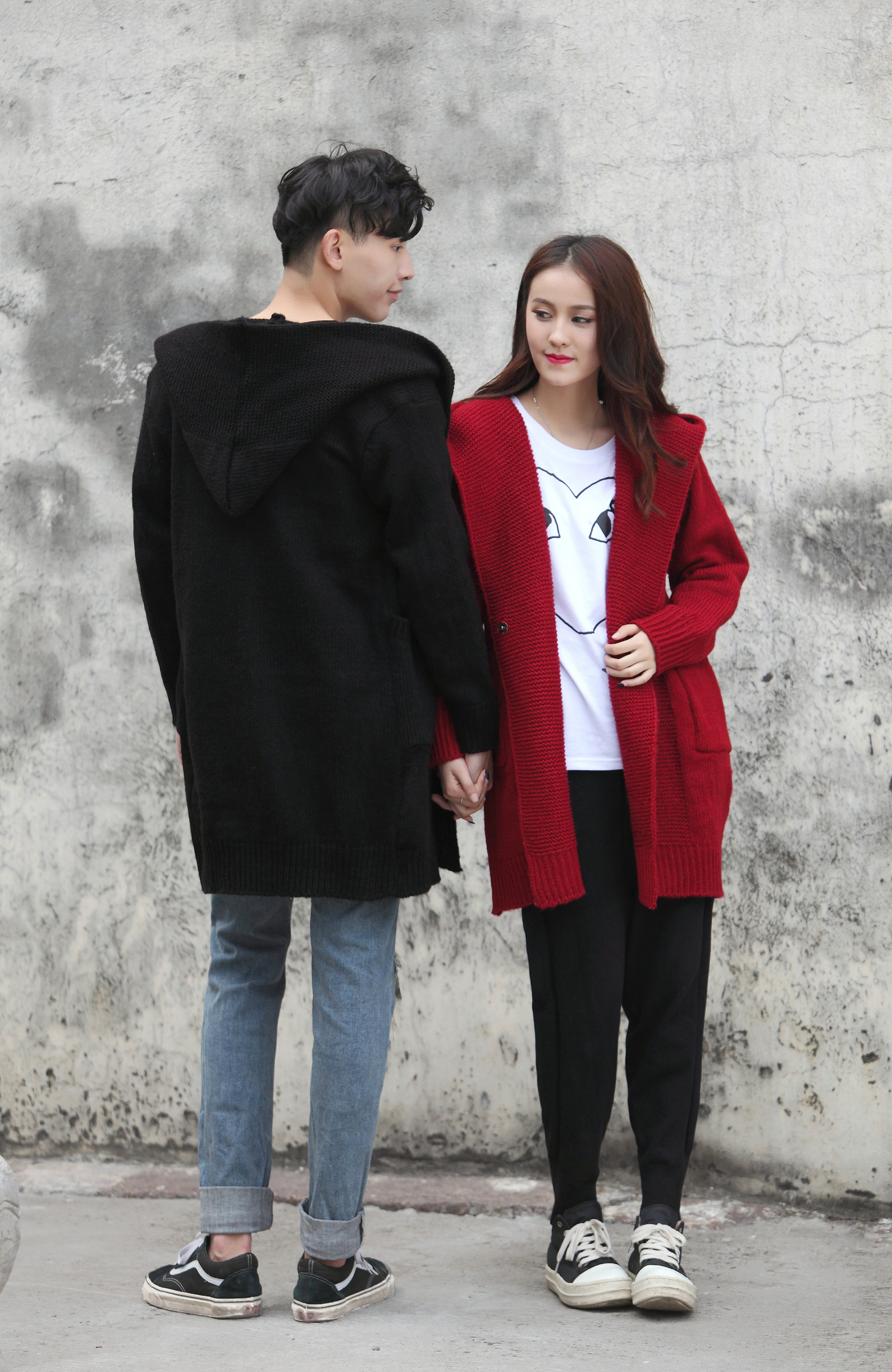 Mùa thu và mùa đông mô hình nam giới và phụ nữ màu rắn dài trùm đầu cardigan áo len coat dày trùm đầu lỏng áo len những người yêu thích