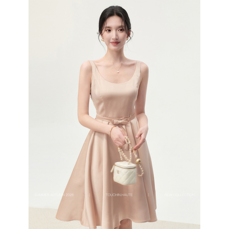 Touchin Haute Hepburn's Appointment Elegant Satin Glossy 3m Large Skirt Flare Waist-Cinching Dress