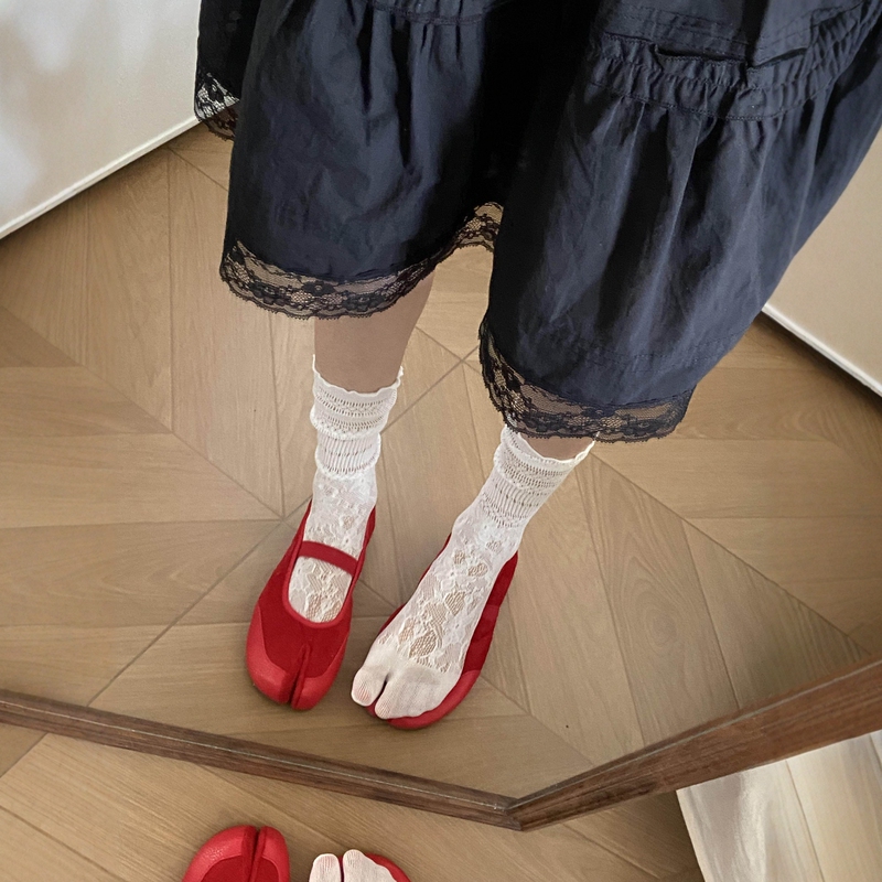 Lace Really Understands Girls Well^ Hollow-Out Korean-Style Two-Toe Socks with a Sweet and Cool Vibe and a High-End Feel Lace Really Understands Girls Well^ Hollow-Out Korean-Style Two-Toe Socks with a Sweet and Cool Vibe and a High-End Feel